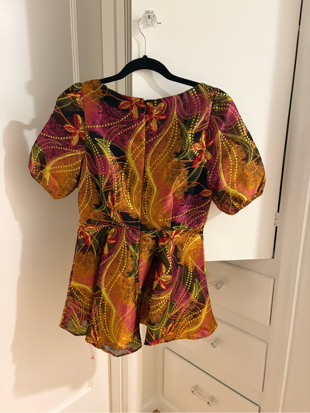 NWOT Tuckernuck Multicolor Floral Square-Neck Peplum Top - Pink/Gold - Picture 2 of 3